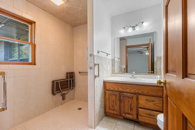 $774,900 | 75 Washington Street, Wrightstown, WI 54180