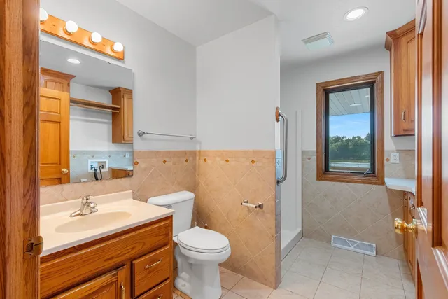 $774,900 | 75 Washington Street, Wrightstown, WI 54180