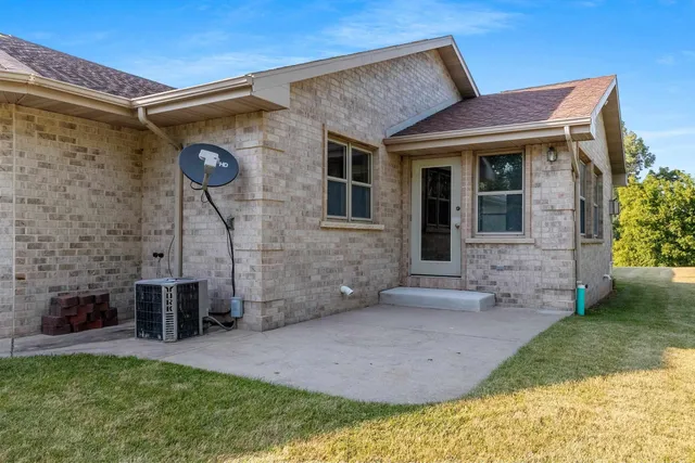 $774,900 | 75 Washington Street, Wrightstown, WI 54180