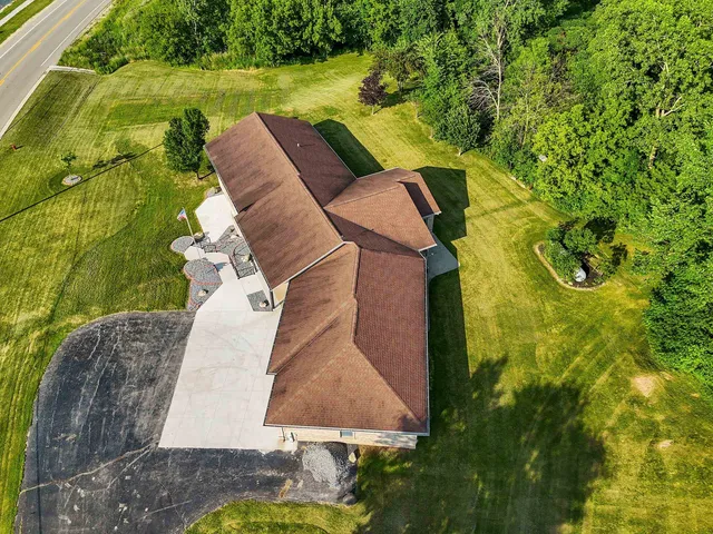 $774,900 | 75 Washington Street, Wrightstown, WI 54180