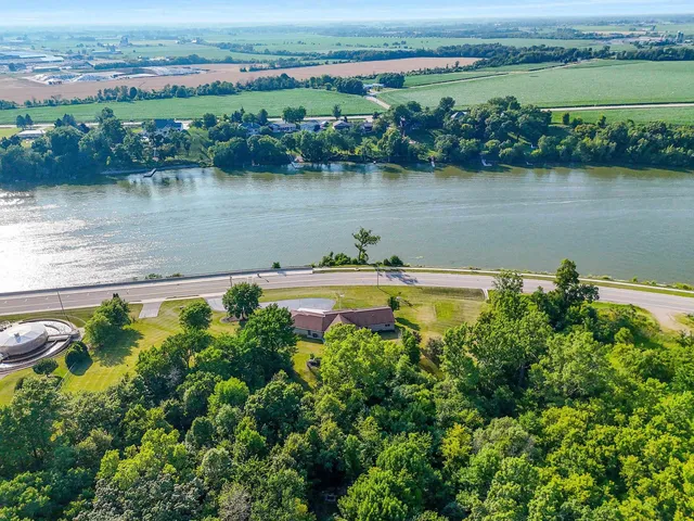 $774,900 | 75 Washington Street, Wrightstown, WI 54180