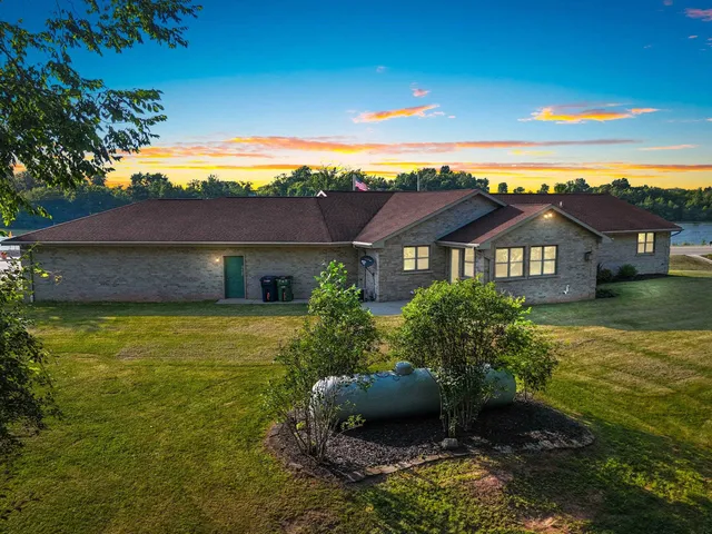 $774,900 | 75 Washington Street, Wrightstown, WI 54180