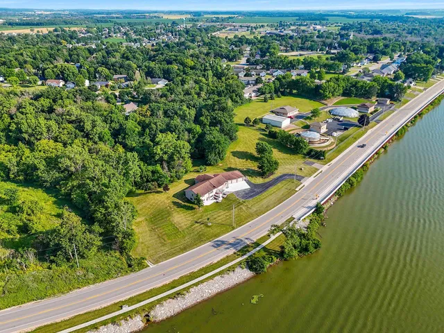 $774,900 | 75 Washington Street, Wrightstown, WI 54180