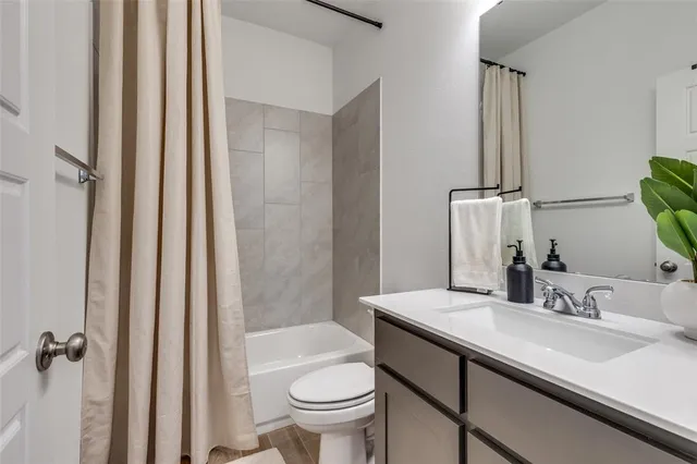 $335,000 | 216 Palo Duro Bend, Rhome, TX 76078