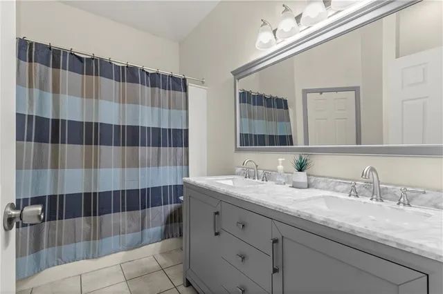 $255,000 | 2505 Delta Pointe Drive, Marrero, LA 70072