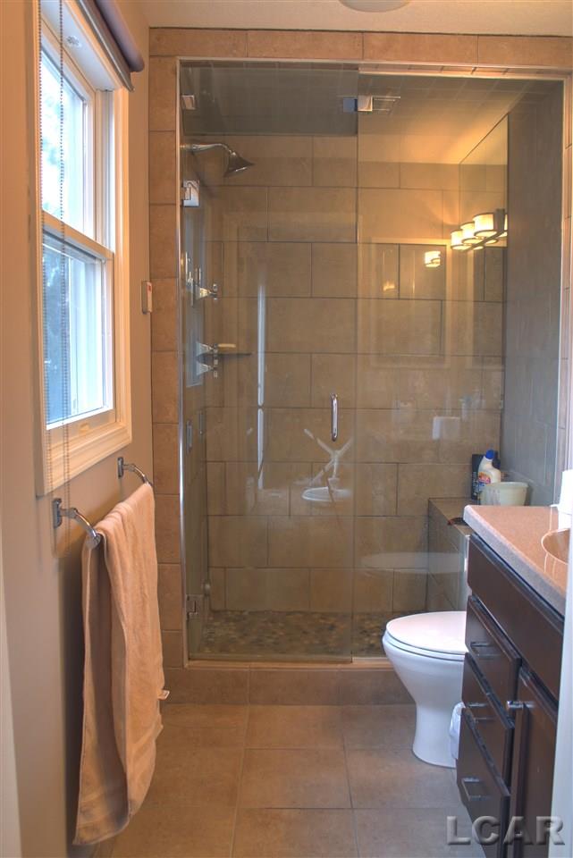 4781 Hooks Mill Road Adrian, MI 49221 - Photo 7 of 19 Owners Bathroom