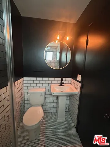 $5,495 | 2000 Pacific Avenue, Venice, CA 90291