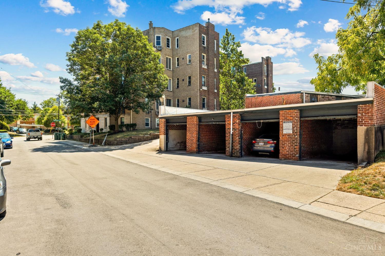 2138 Madison Road, Unit N Cincinnati, OH 45208 - Photo 33 of 34