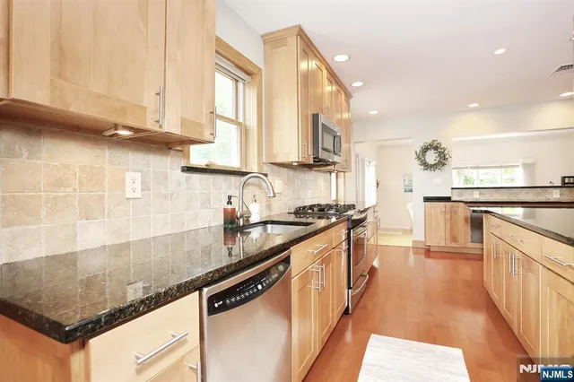 $799,999 | 364 Wood-Ridge Avenue, Wood-Ridge, NJ 07075