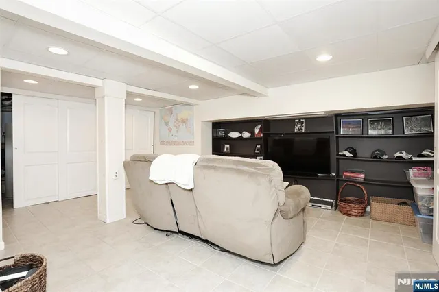 $799,999 | 364 Wood-Ridge Avenue, Wood-Ridge, NJ 07075