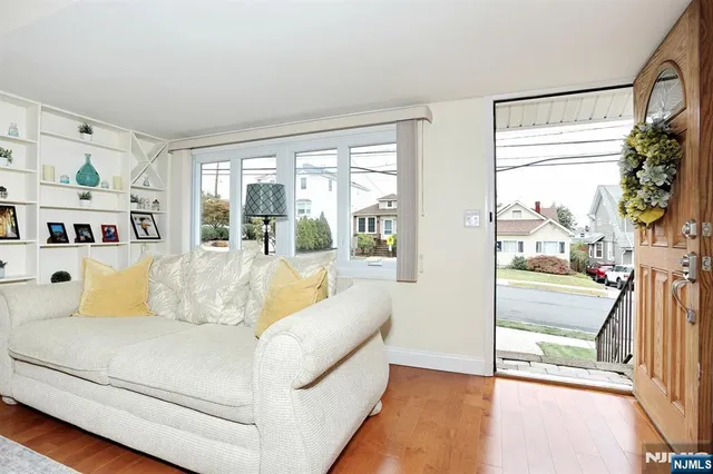 $799,999 | 364 Wood-Ridge Avenue, Wood-Ridge, NJ 07075