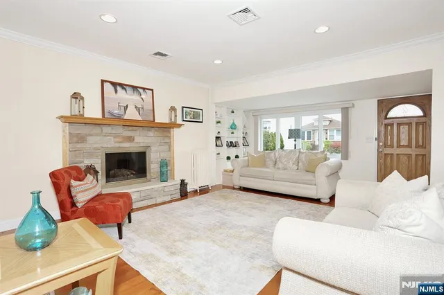 $799,999 | 364 Wood-Ridge Avenue, Wood-Ridge, NJ 07075