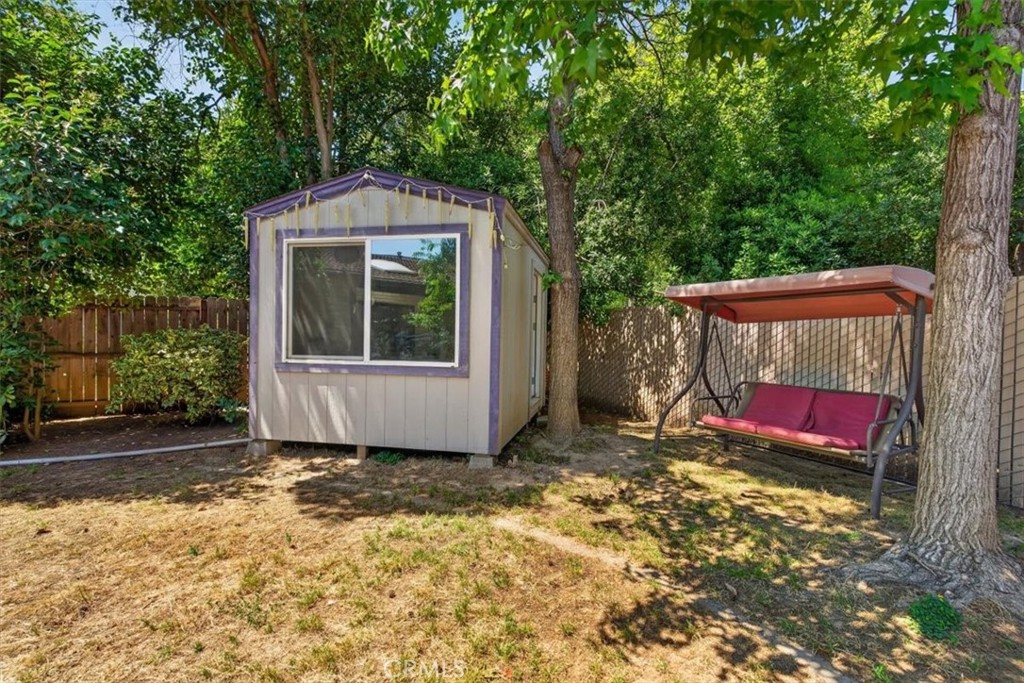 1373 Richland Road Yuba City, CA 95993 - Photo 34 of 47 Detached office/yoga/reading room