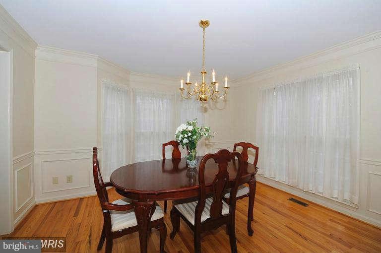 11804 Cape Court Laurel, MD 20708 - Photo 6 of 30 Dining Room