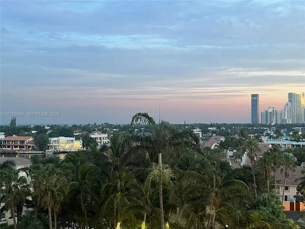 $9,000 | 21050 Point Place, Unit 702, Aventura, FL 33180