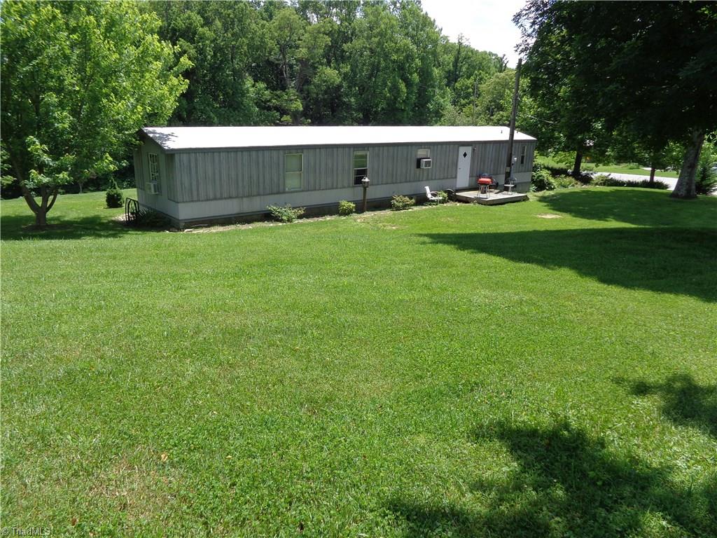 3377 Squirrel Spur Road Ararat, VA 24053 - Photo 1 of 9 Gallery Image 1