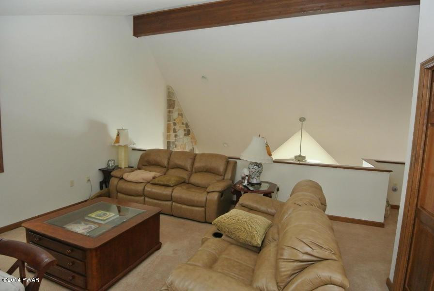 521 Gandolf Road Tamiment, PA 18371 - Photo 25 of 28 Gallery Image 25