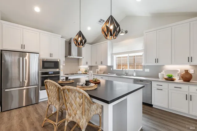 $1,575,000 | 2056 Wine Country Avenue, Napa, CA 94558