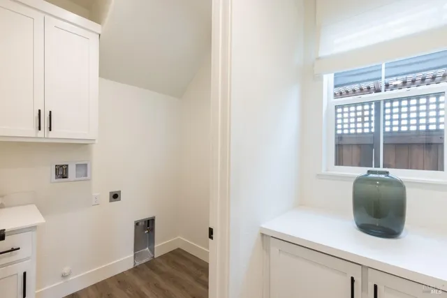 $1,575,000 | 2056 Wine Country Avenue, Napa, CA 94558