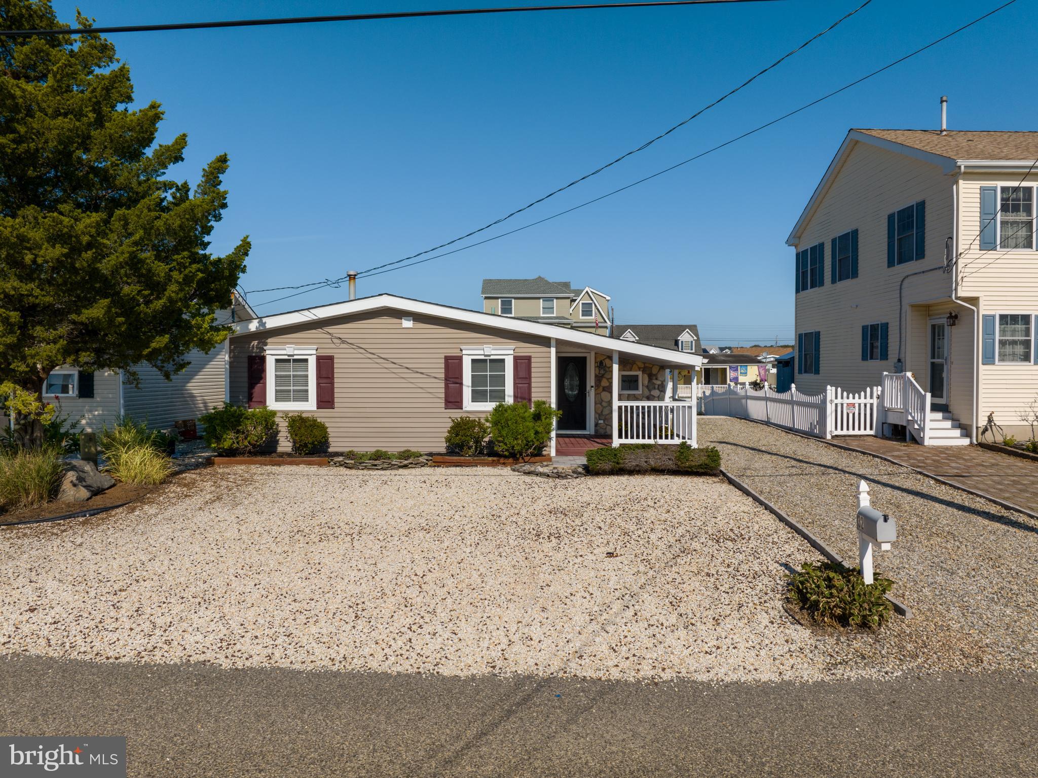 32 Mary Alice Road Manahawkin, NJ 08050 - Photo 3 of 37 Gallery Image 3