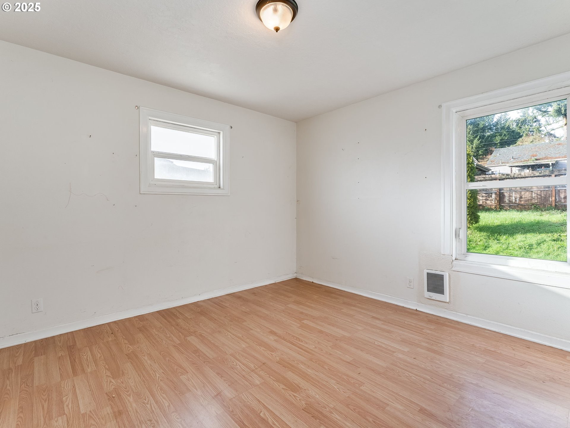 375 Spruce Street Willamina, OR 97396 - Photo 11 of 24