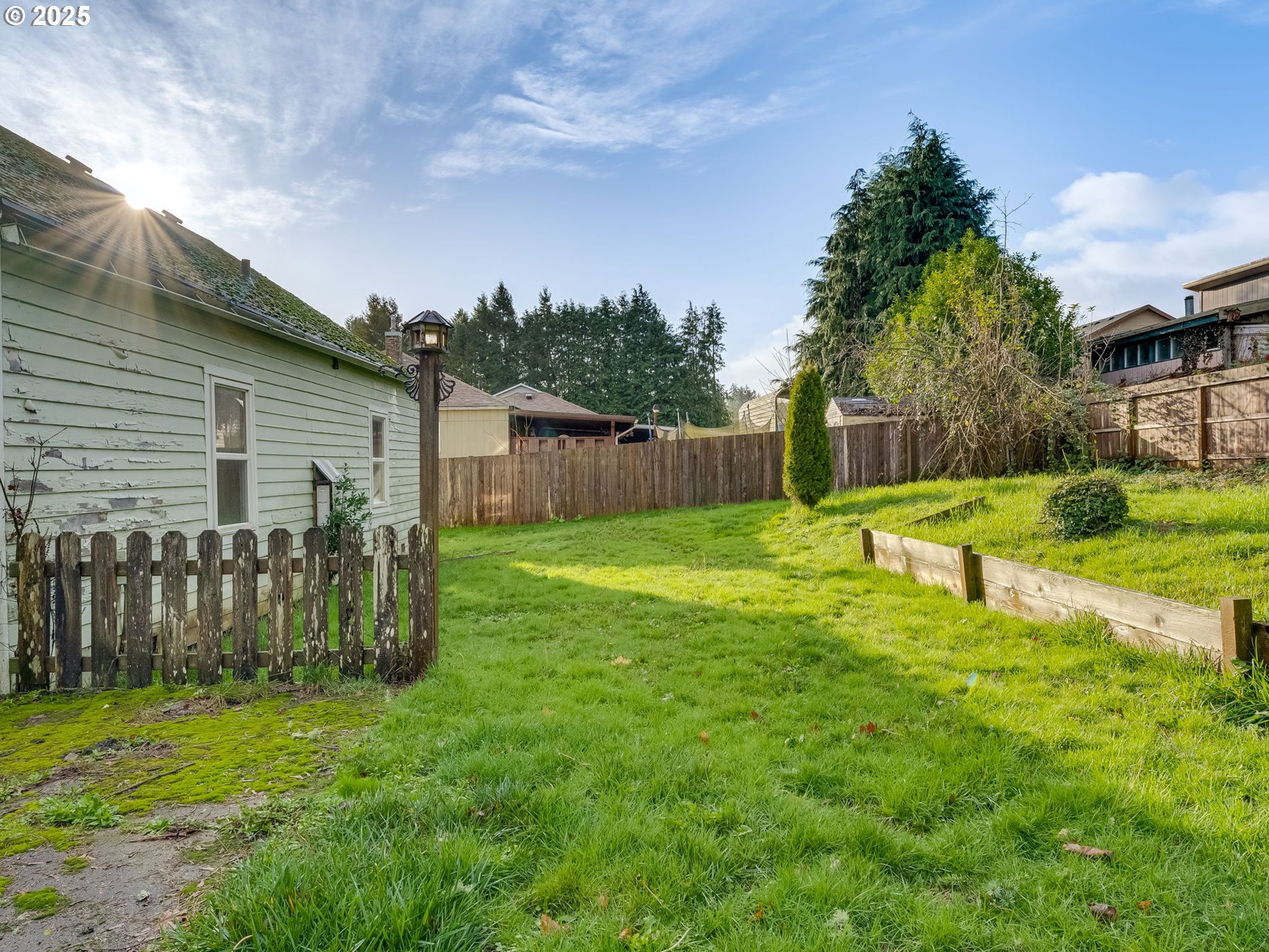 375 Spruce Street Willamina, OR 97396 - Photo 4 of 24