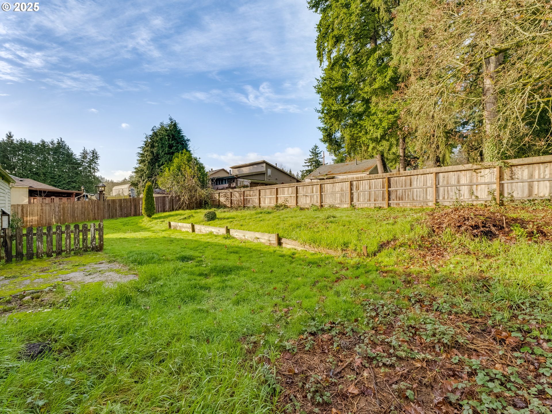 375 Spruce Street Willamina, OR 97396 - Photo 5 of 24