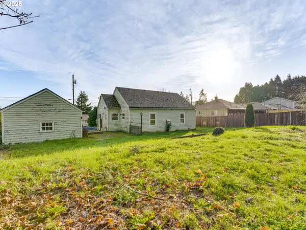 $259,900 | 375 Spruce Street, Willamina, OR 97396