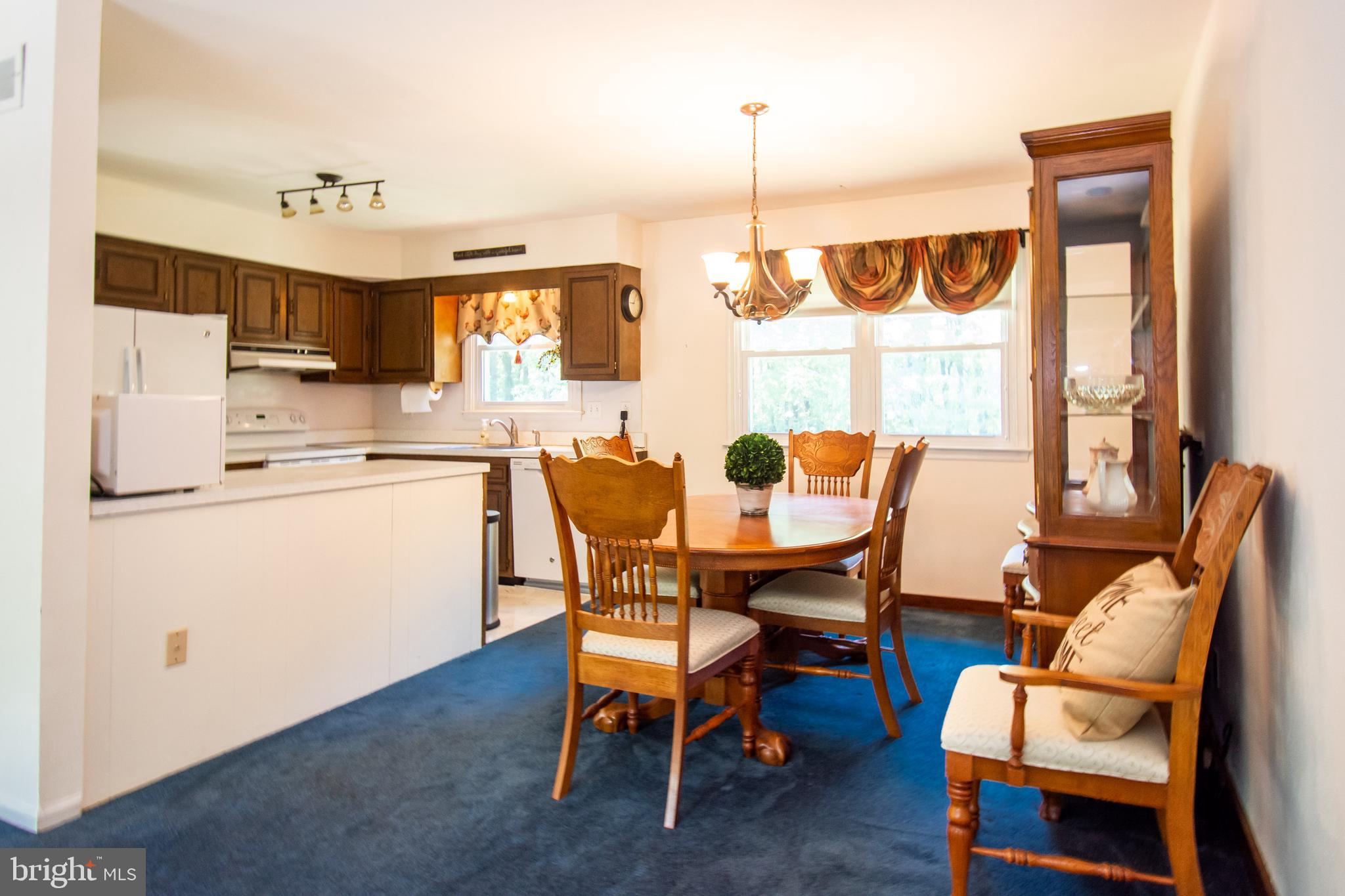 117 North Hunter Forge Road Newark, DE 19713 - Photo 8 of 32 Dining Area/Kitchen