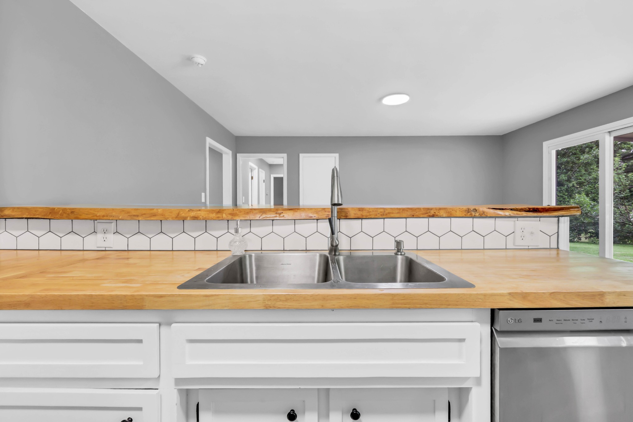 3056 Williamsburg Road Clarksville, TN 37043 - Photo 15 of 34