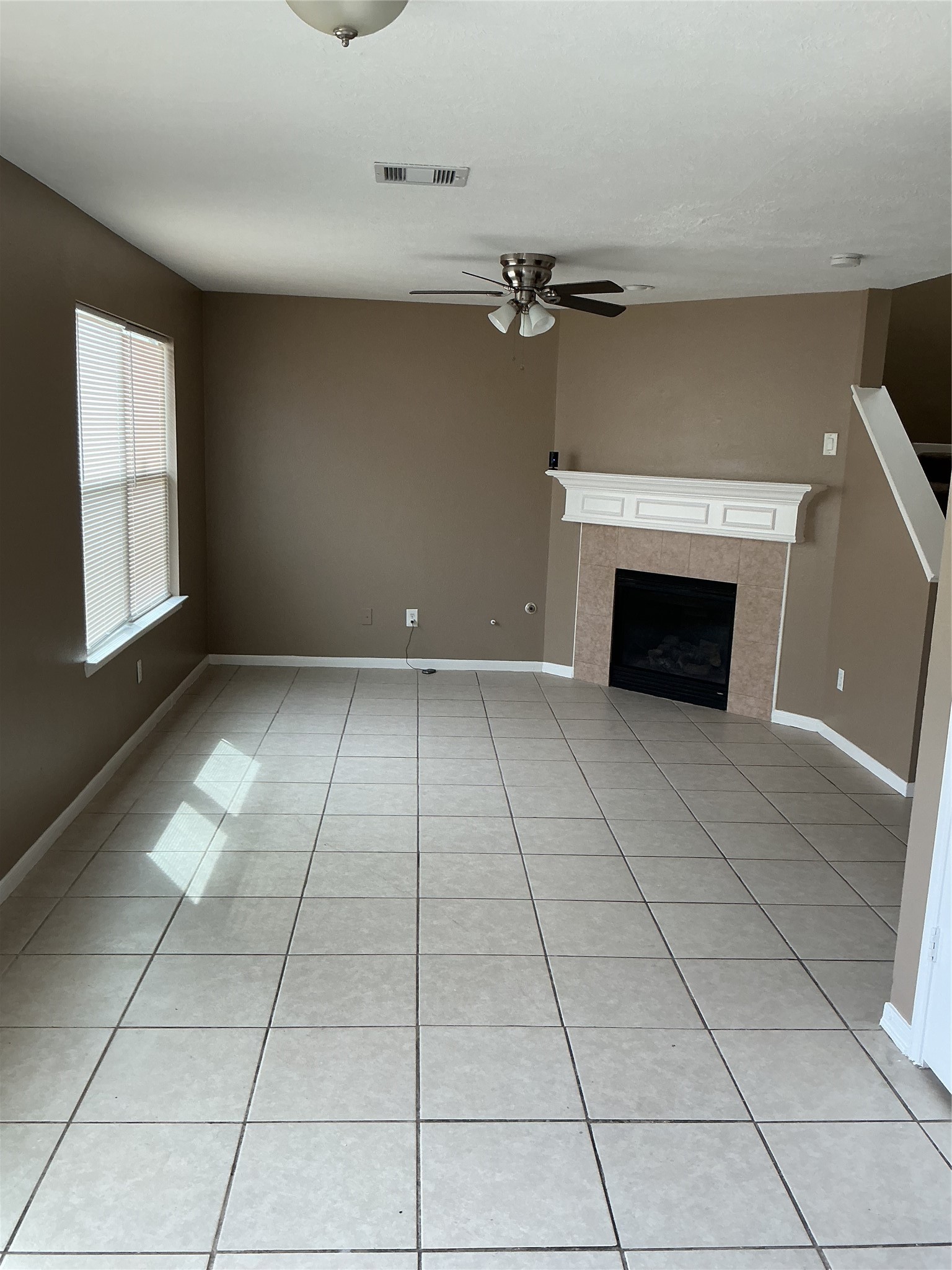 4819 May Arbor Lane Fresno, TX 77545 - Photo 15 of 18 Living Area