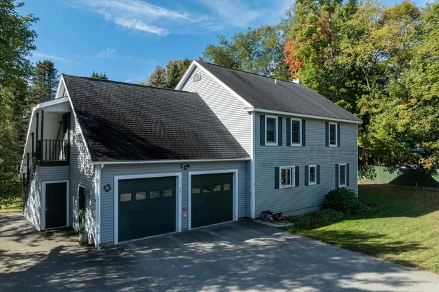 $650,000 | 58 Hicks Lane, Manchester, VT 05255
