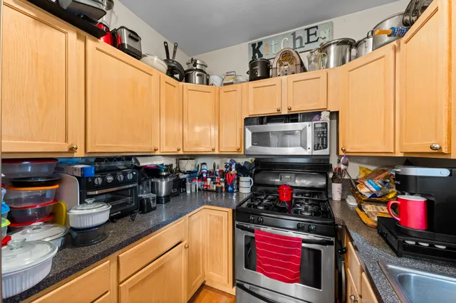 a view of utility room