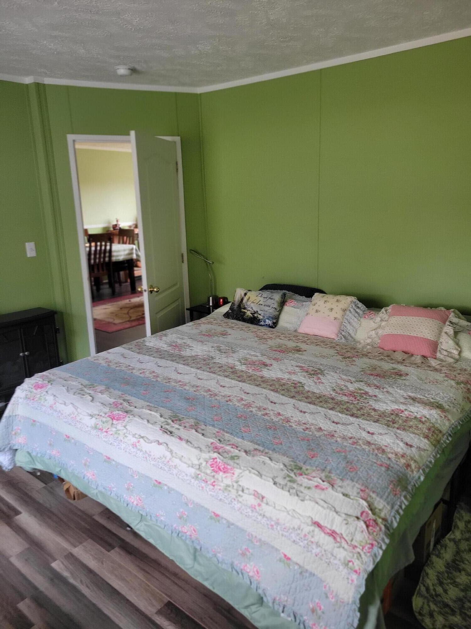 12475 Highway 421 Tyner, KY 40486 - Photo 14 of 41 20251229_133511 bedroom
