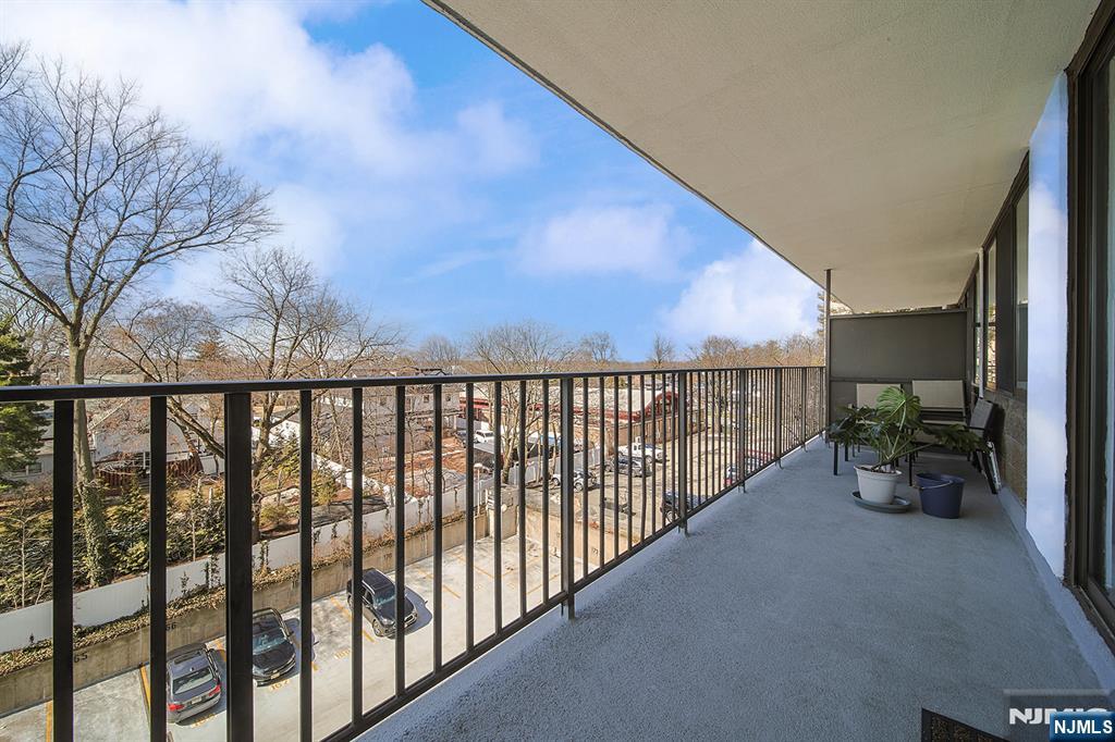 277 Prospect Avenue, Unit 4A Hackensack, NJ 07601 - Photo 10 of 27 a view of a porch