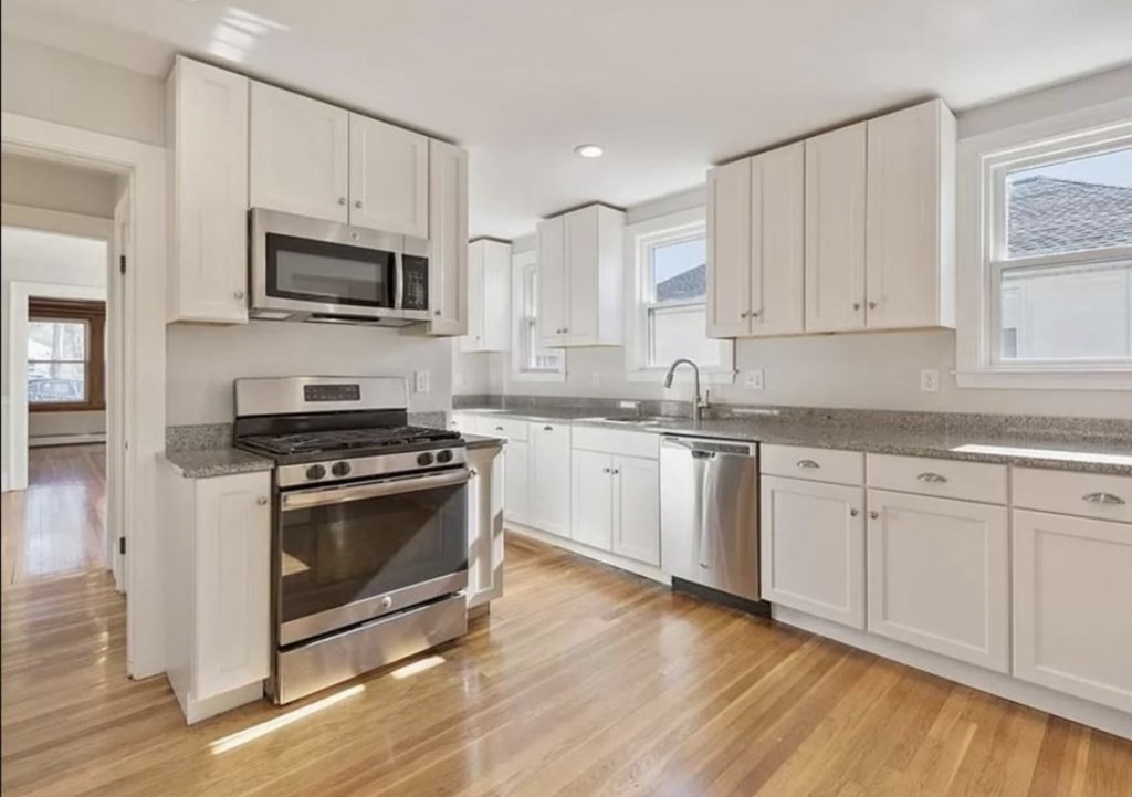 24 Richards Road, Unit 1 Watertown, MA 02472 - Photo 5 of 14