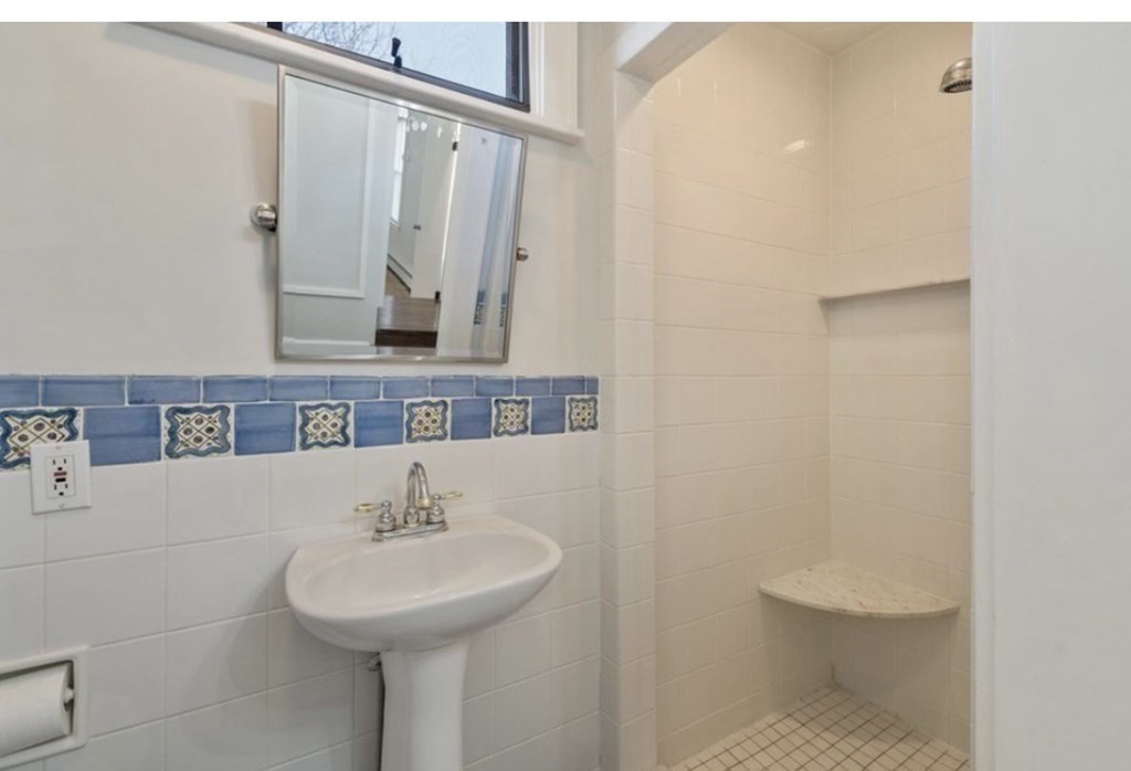 24 Richards Road, Unit 1 Watertown, MA 02472 - Photo 9 of 14