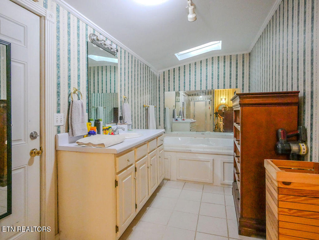 10 Pine Street Athens, TN 37303 - Photo 13 of 32 P1080632