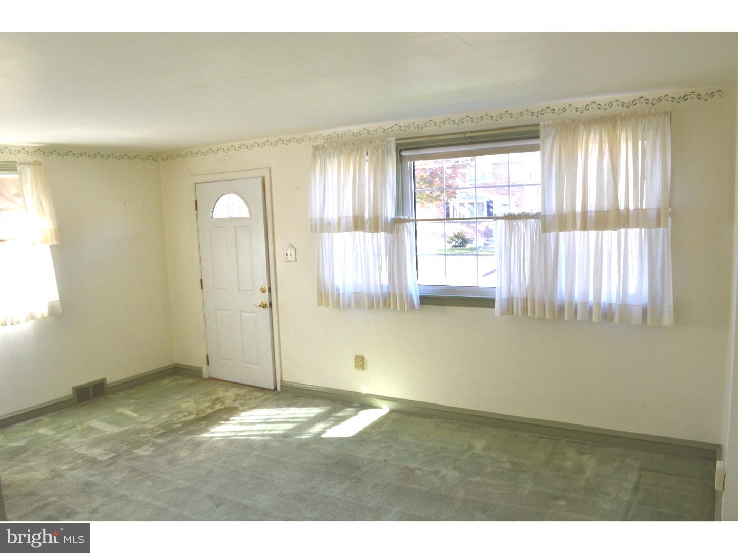 412 East Rodgers Street Ridley Park, PA 19078 - Photo 2 of 21 Living Room