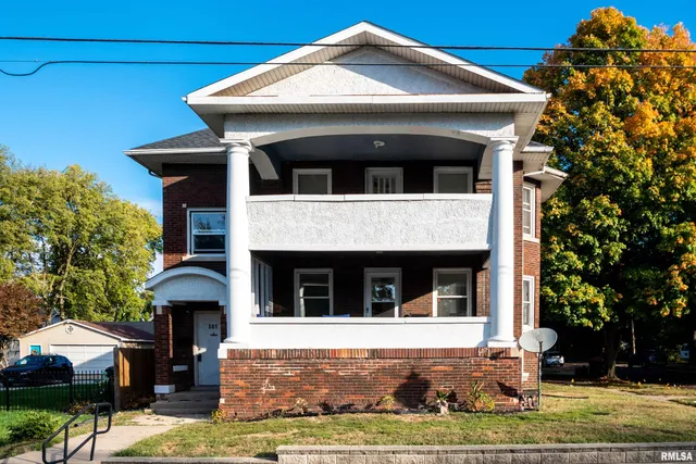 $380,000 | 501 West Columbia Terrace, Peoria, IL 61606