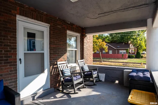 $380,000 | 501 West Columbia Terrace, Peoria, IL 61606