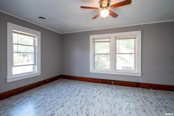 $375,000 | 501 West Columbia Terrace, Peoria, IL 61606