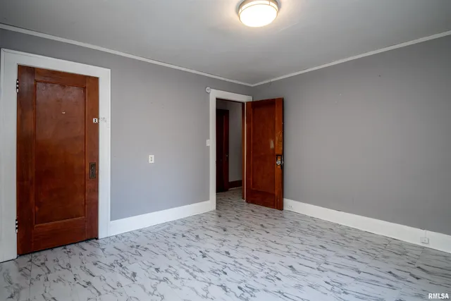 $380,000 | 501 West Columbia Terrace, Peoria, IL 61606