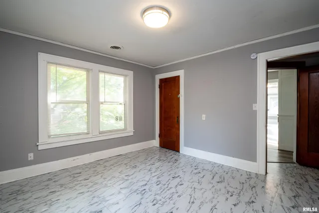 $380,000 | 501 West Columbia Terrace, Peoria, IL 61606