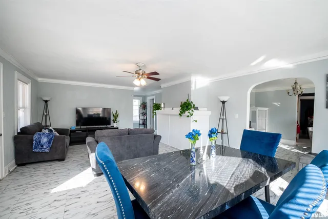 $380,000 | 501 West Columbia Terrace, Peoria, IL 61606