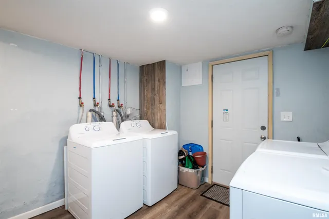 $380,000 | 501 West Columbia Terrace, Peoria, IL 61606