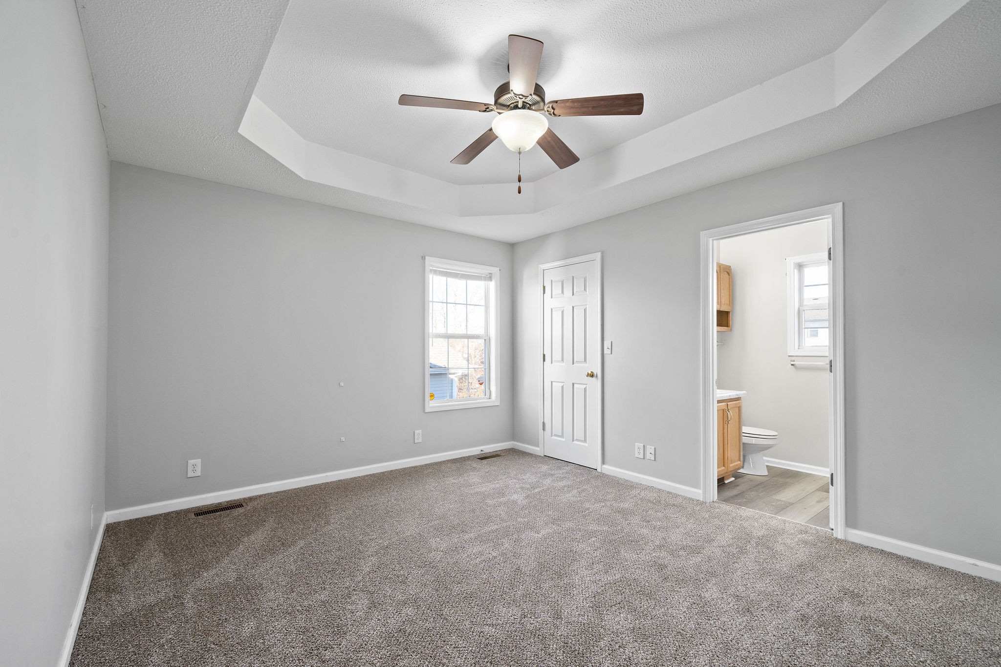 2904 Core Drive Clarksville, TN 37040 - Photo 15 of 23 a view of an empty room with a window
