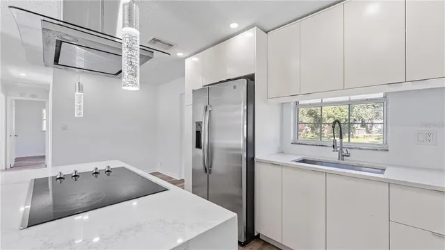 $2,000 | 4447 Ivey Court, Orlando, FL 32811