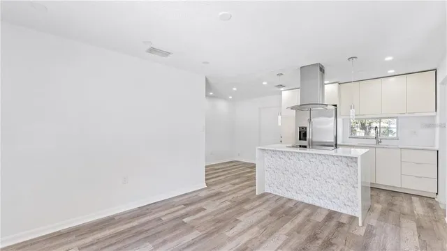 $2,000 | 4447 Ivey Court, Orlando, FL 32811