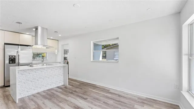 $2,000 | 4447 Ivey Court, Orlando, FL 32811